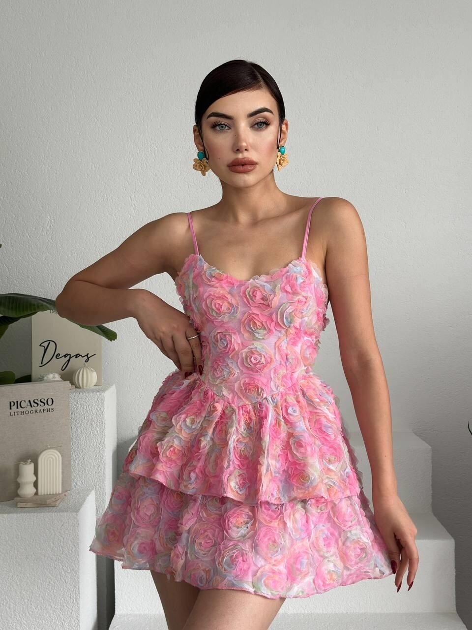 GÜL DESEN ÇİÇEKLİ İP  ASKILI MİNİ ELBİSE-PEMBE