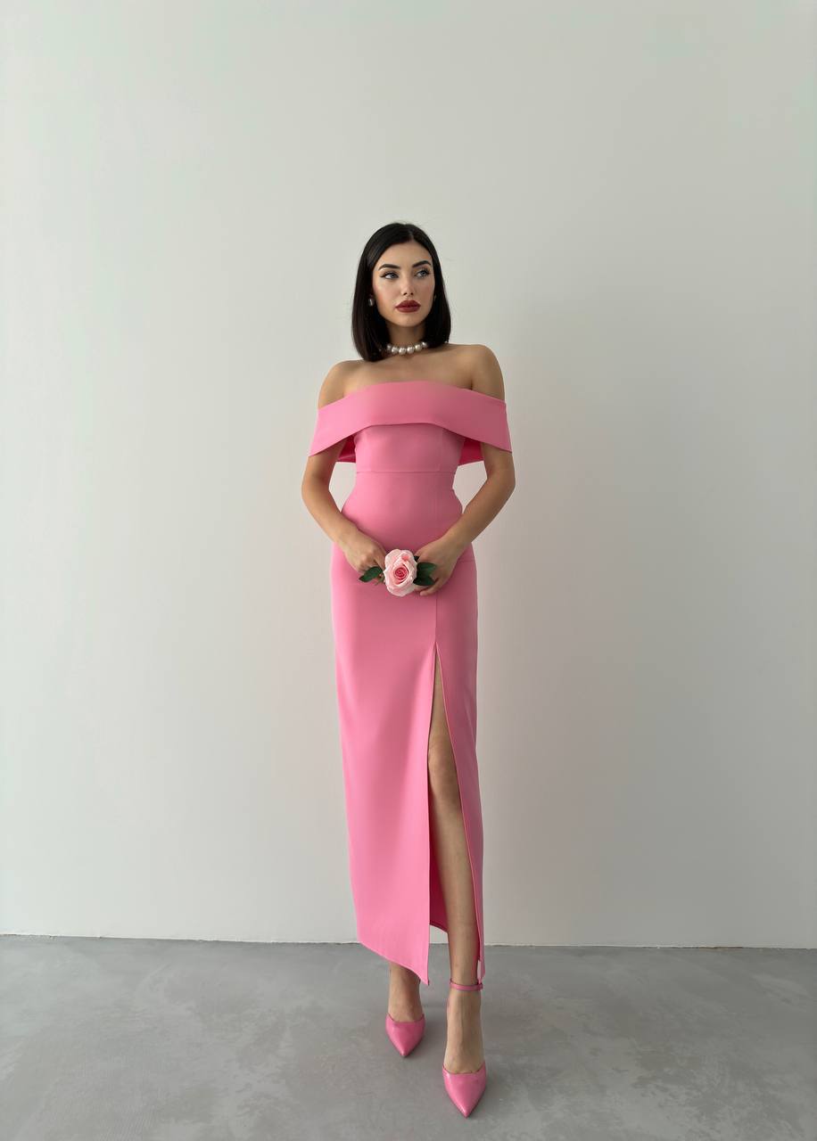 MADONNA YAKA YIRTMAÇLI UZUN SLİM ELBİSE-PEMBE